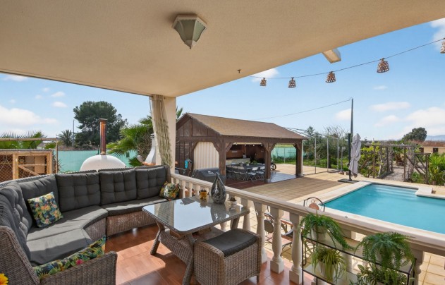 Resale - Villa - Crevillente