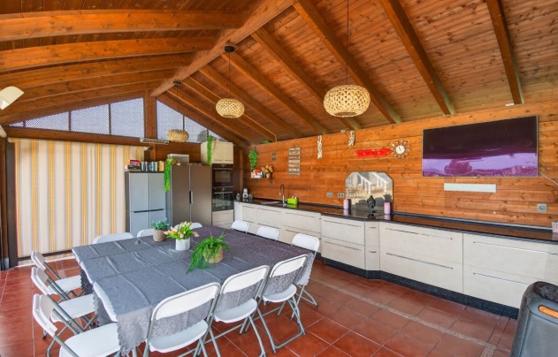 Resale - Villa - Crevillente