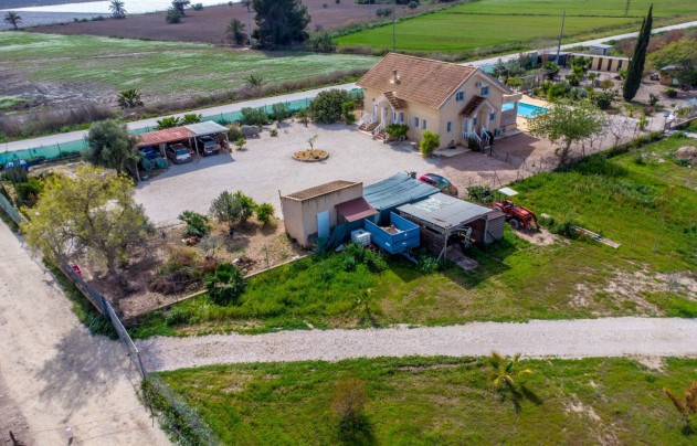 Resale - Villa - Crevillente