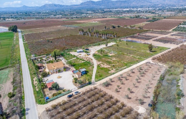 Resale - Villa - Crevillente