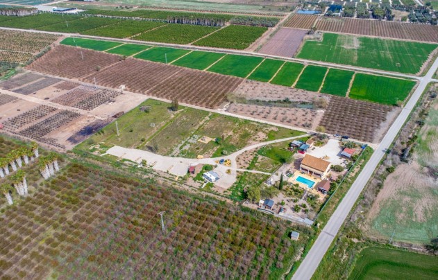 Resale - Villa - Crevillente