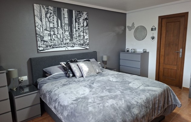 Resale - Villa - Catral