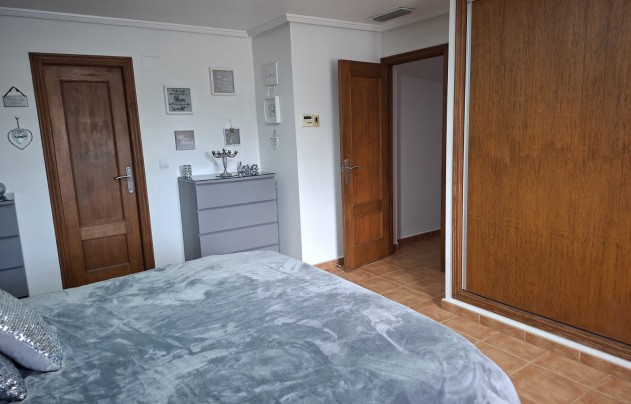 Resale - Villa - Catral