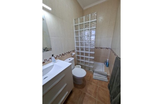 Resale - Villa - Catral