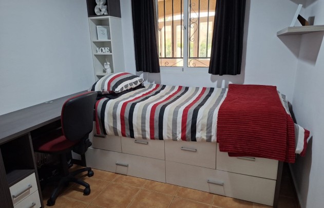 Resale - Villa - Catral