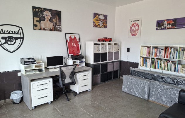 Resale - Villa - Catral