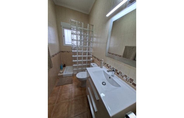 Resale - Villa - Catral