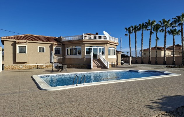 Resale - Villa - Catral