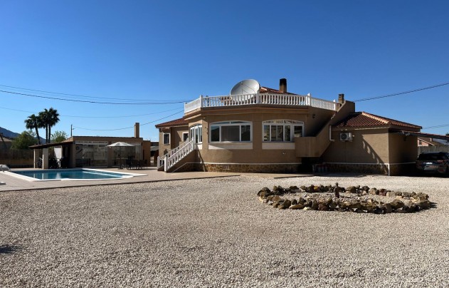 Resale - Villa - Catral