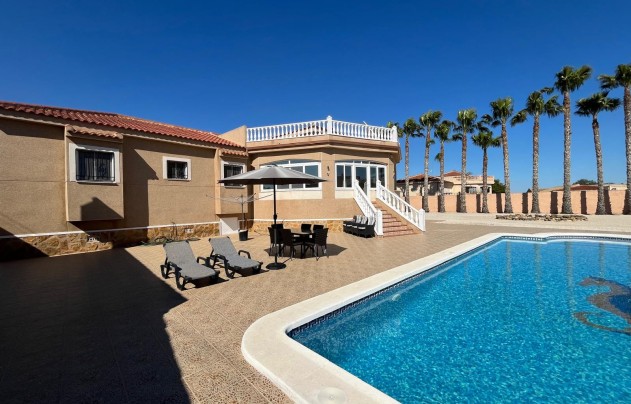 Resale - Villa - Catral