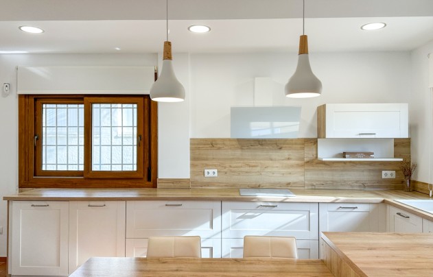 Herverkoop - Villa - Alicante - Campoamor