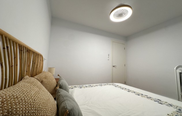 Herverkoop - Villa - Alicante - Campoamor