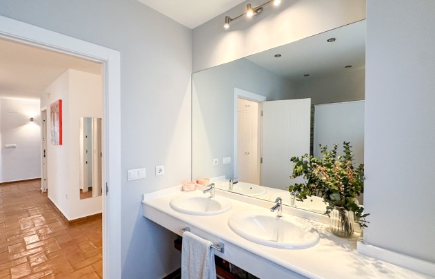 Herverkoop - Villa - Alicante - Campoamor