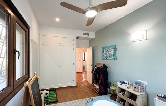 Herverkoop - Villa - Alicante - Campoamor