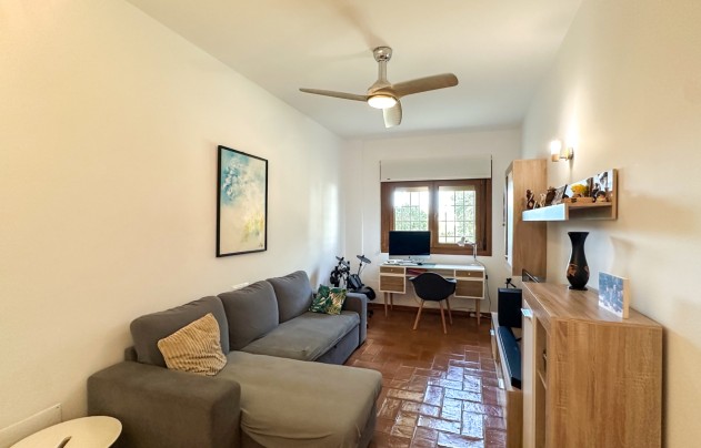 Herverkoop - Villa - Alicante - Campoamor