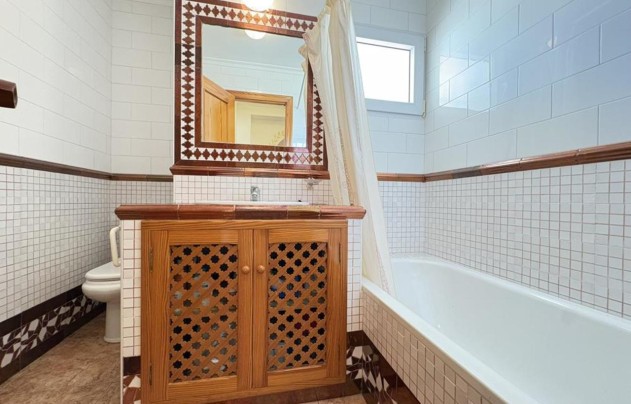 Resale - Villa - La Manga del Mar Menor - Mar Menor