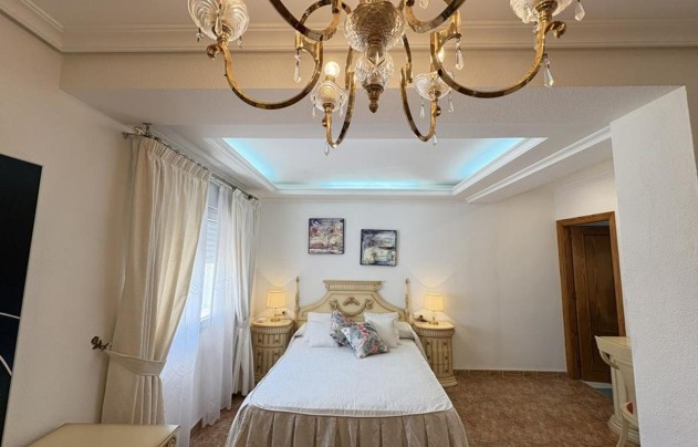 Resale - Villa - La Manga del Mar Menor - Mar Menor