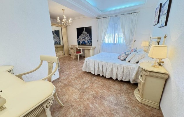 Resale - Villa - La Manga del Mar Menor - Mar Menor