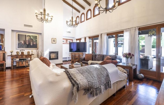 Resale - Villa - El Valle Golf Resort