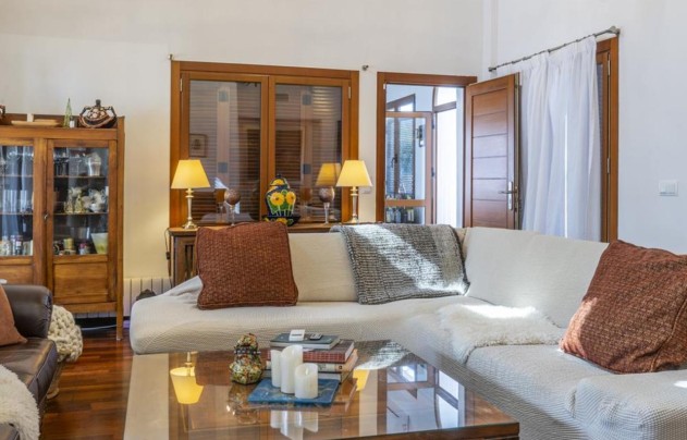 Resale - Villa - El Valle Golf Resort