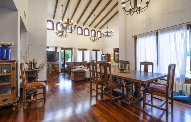 Resale - Villa - El Valle Golf Resort