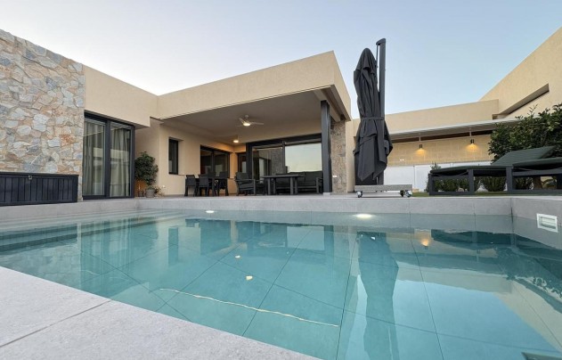 Herverkoop - Villa - Altaona Golf and Country Village