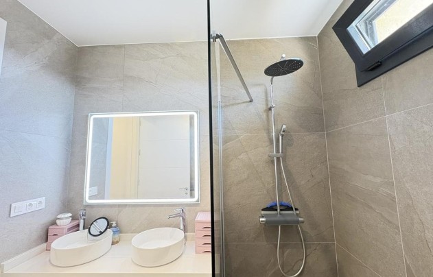 Herverkoop - Villa - Altaona Golf and Country Village