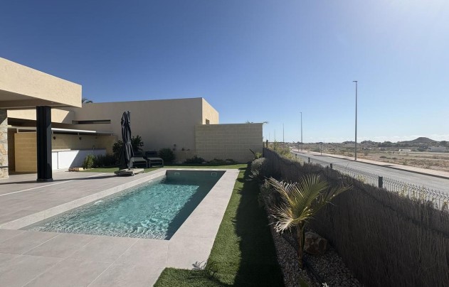 Herverkoop - Villa - Altaona Golf and Country Village