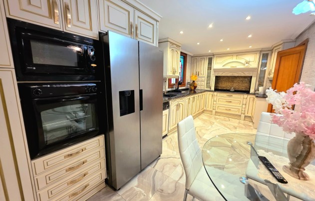 Revente - Apartment - Alicante - Centro