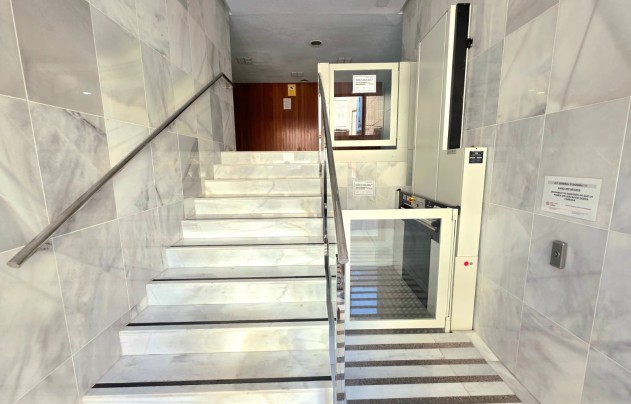 Revente - Apartment - Alicante - Centro