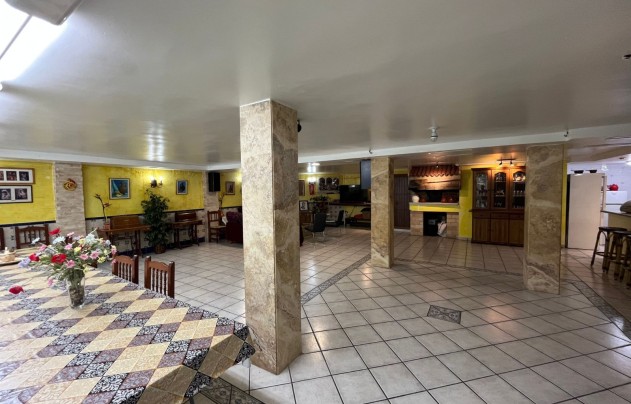 Reventa - Casa - Sax