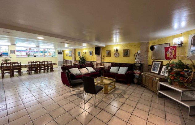 Reventa - Casa - Sax