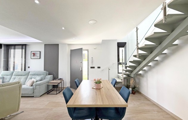 Reventa - Villa - Orihuela Costa - Villamartín