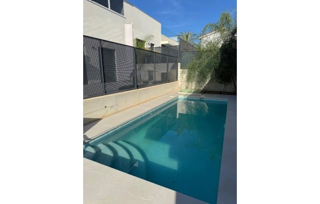 Resale - Villa - San Fulgencio