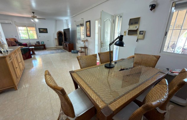 Reventa - Villa - Catral