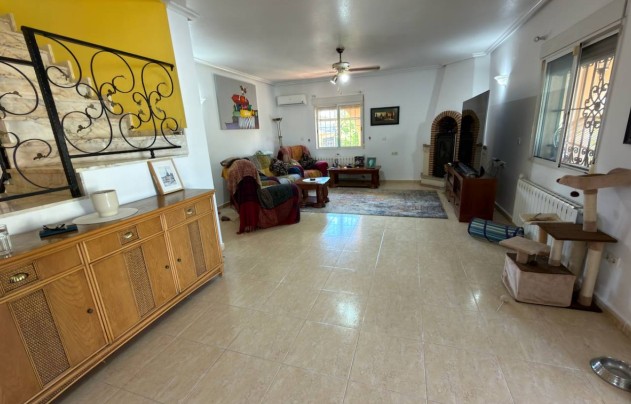 Reventa - Villa - Catral
