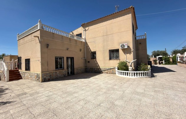 Reventa - Villa - Catral