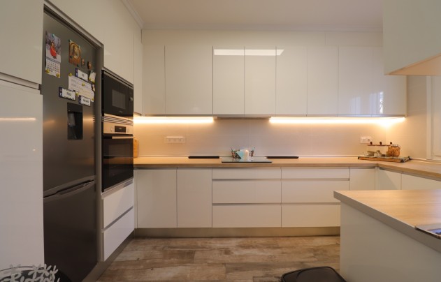 Resale - Villa - Orihuela Costa - Villamartín