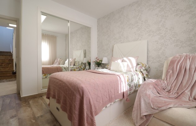 Resale - Villa - Orihuela Costa - Villamartín