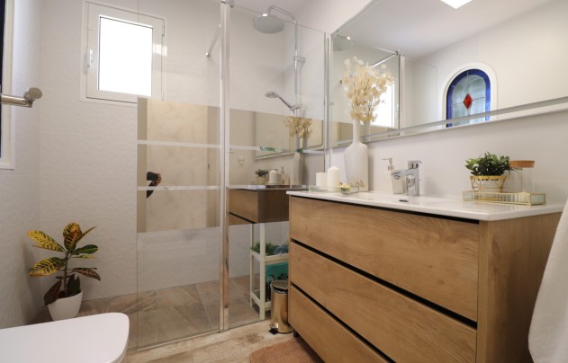 Resale - Villa - Orihuela Costa - Villamartín