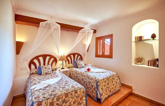 Resale - Villa - PORT D'ANDRATX - Andratx