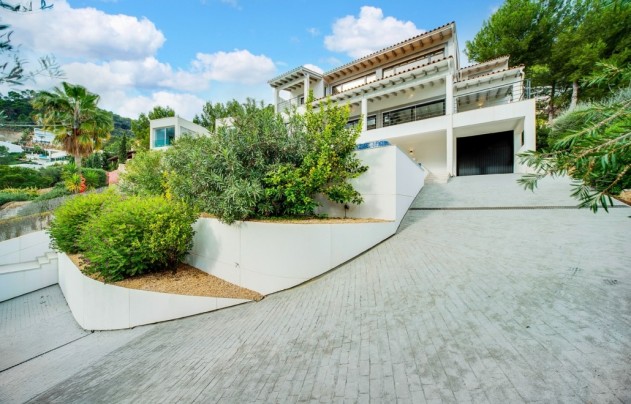 Resale - Villa - PALMA - Son Vida