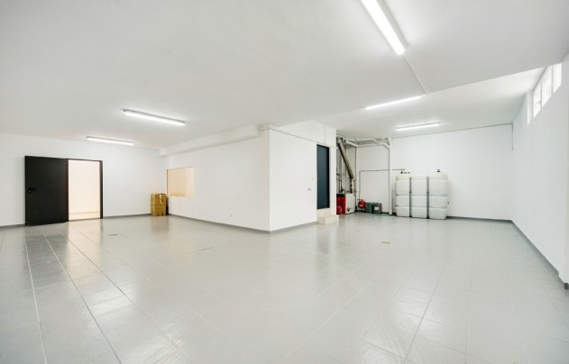 Resale - Villa - PALMA - Son Vida