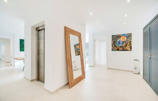 Resale - Villa - PALMA - Son Vida