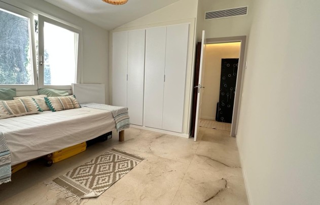 Resale - Villa - COSTA DE LA CALMA - Calvià