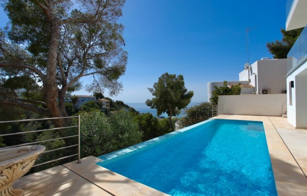 Resale - Villa - COSTA D'EN BLANES - Calvià