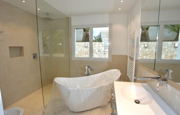 Resale - Villa - COSTA D'EN BLANES - Calvià