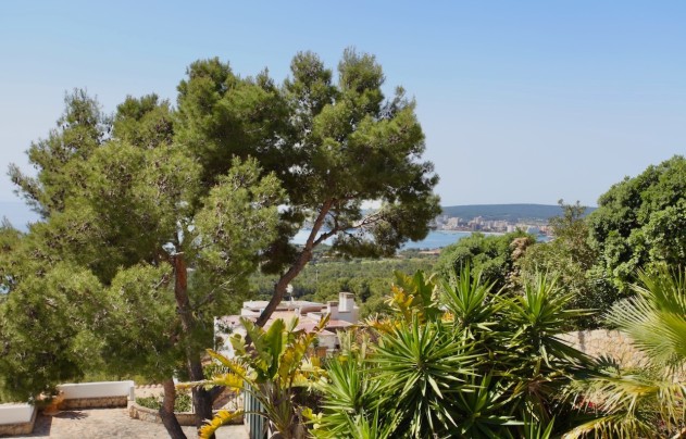 Resale - Villa - COSTA D'EN BLANES - Calvià