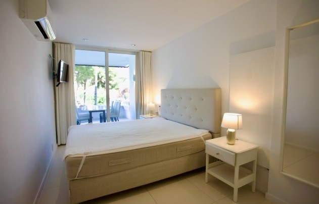 Resale - Apartment - PORTALS NOUS - Calvià