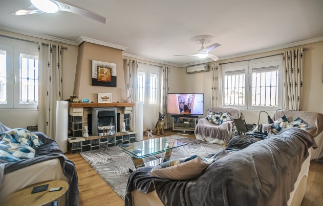 Resale - Villa - Torrevieja - LOS BALCONES - LOS ALTOS